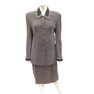 St.John Collection Women’s 2-Piece Set Size 10 Blazer + Skirt Ornate Buttons B&W